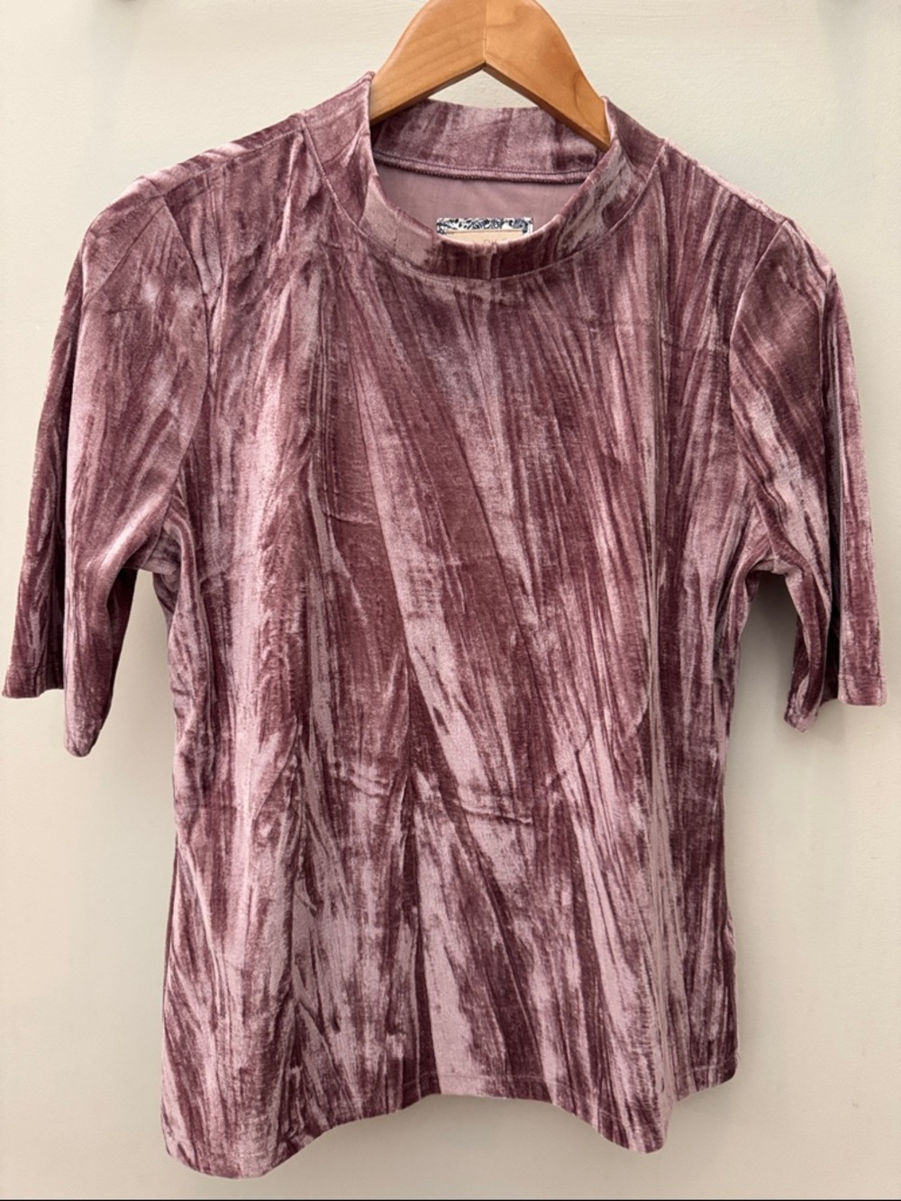 Anthropologie Pilcro Crushed Velvet Tee - Mauve Rose women’s medium